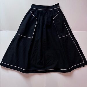 Vintage Jill Stuart Black w/ Pink Piping A-Line Skirt  in Size 4 (fits like XS)